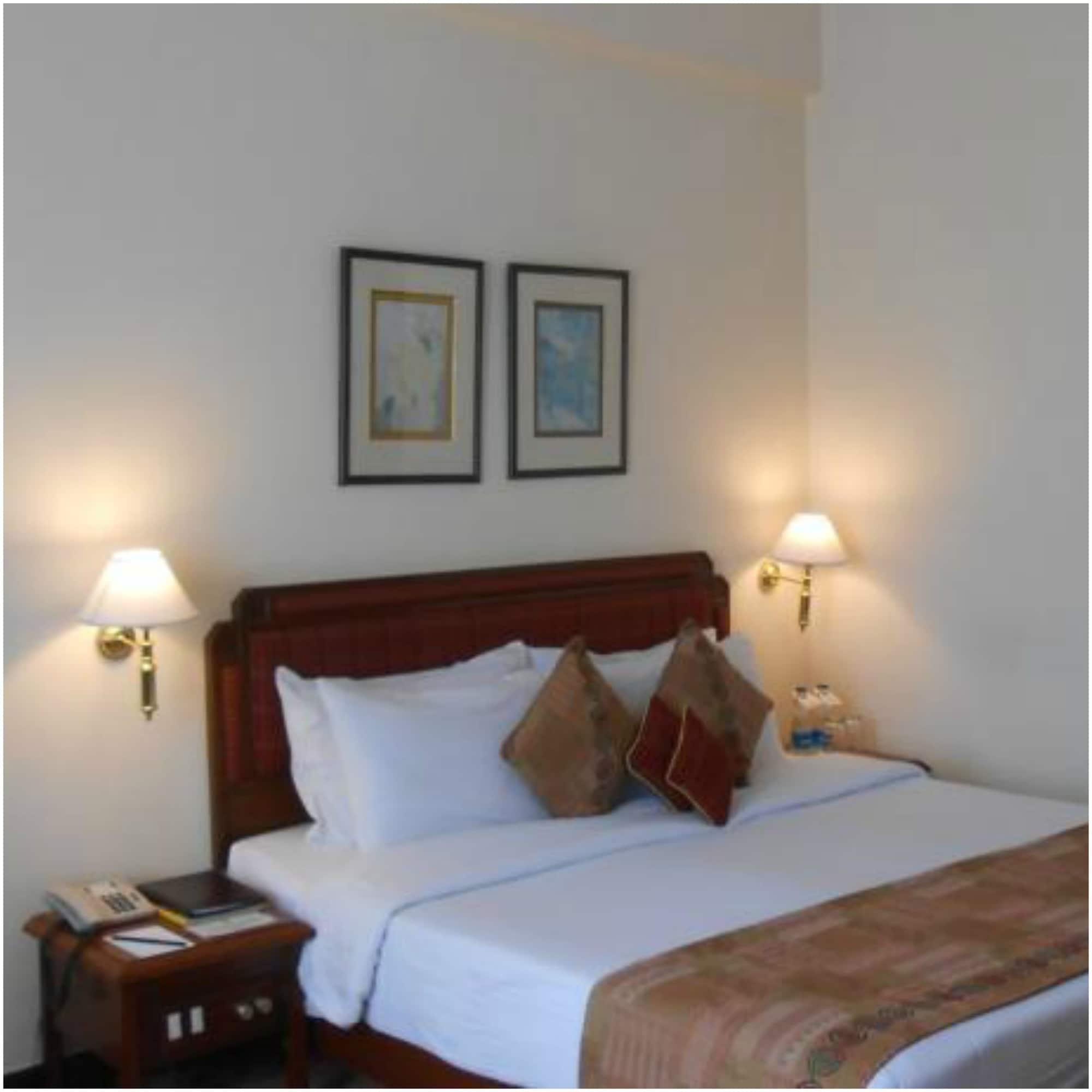The Peerless Inn Kolkata Bagian luar foto
