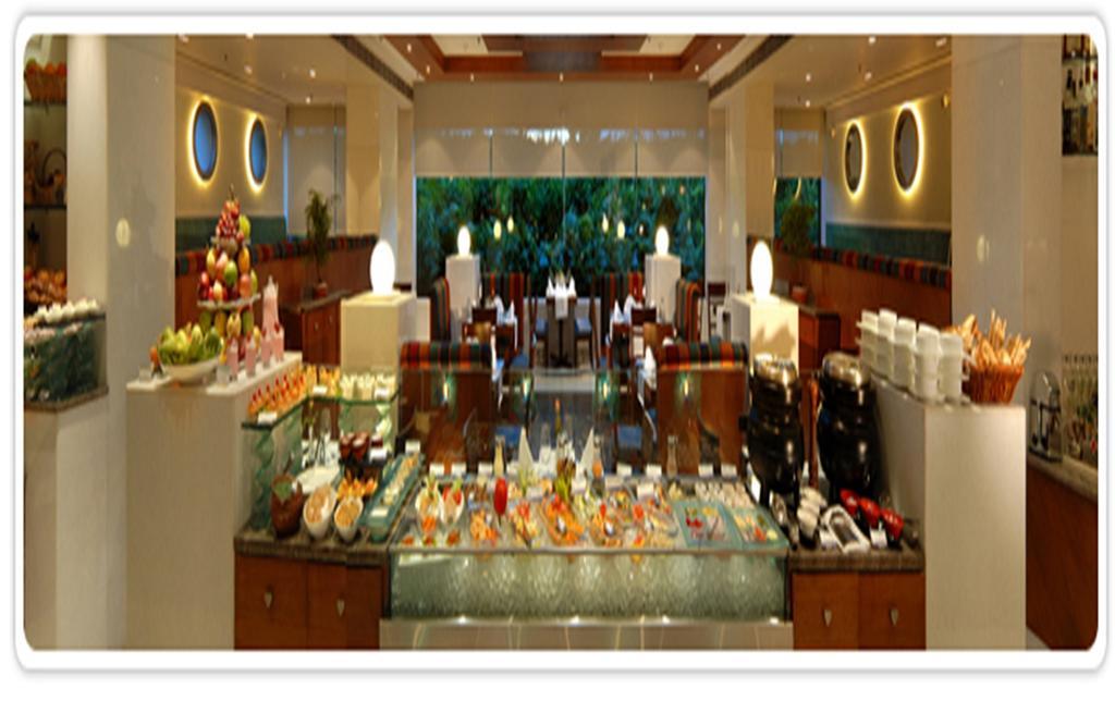 The Peerless Inn Kolkata Bagian luar foto