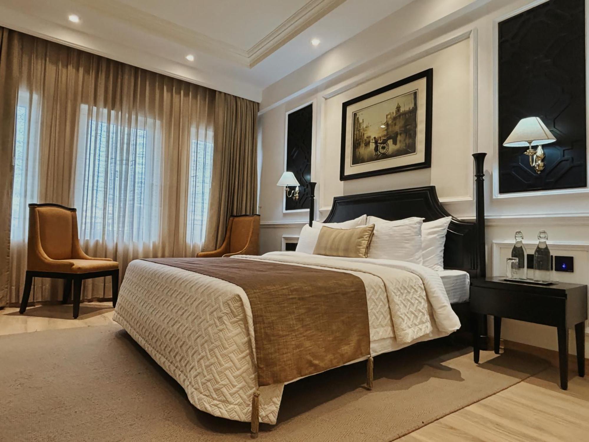 The Peerless Inn Kolkata Bagian luar foto